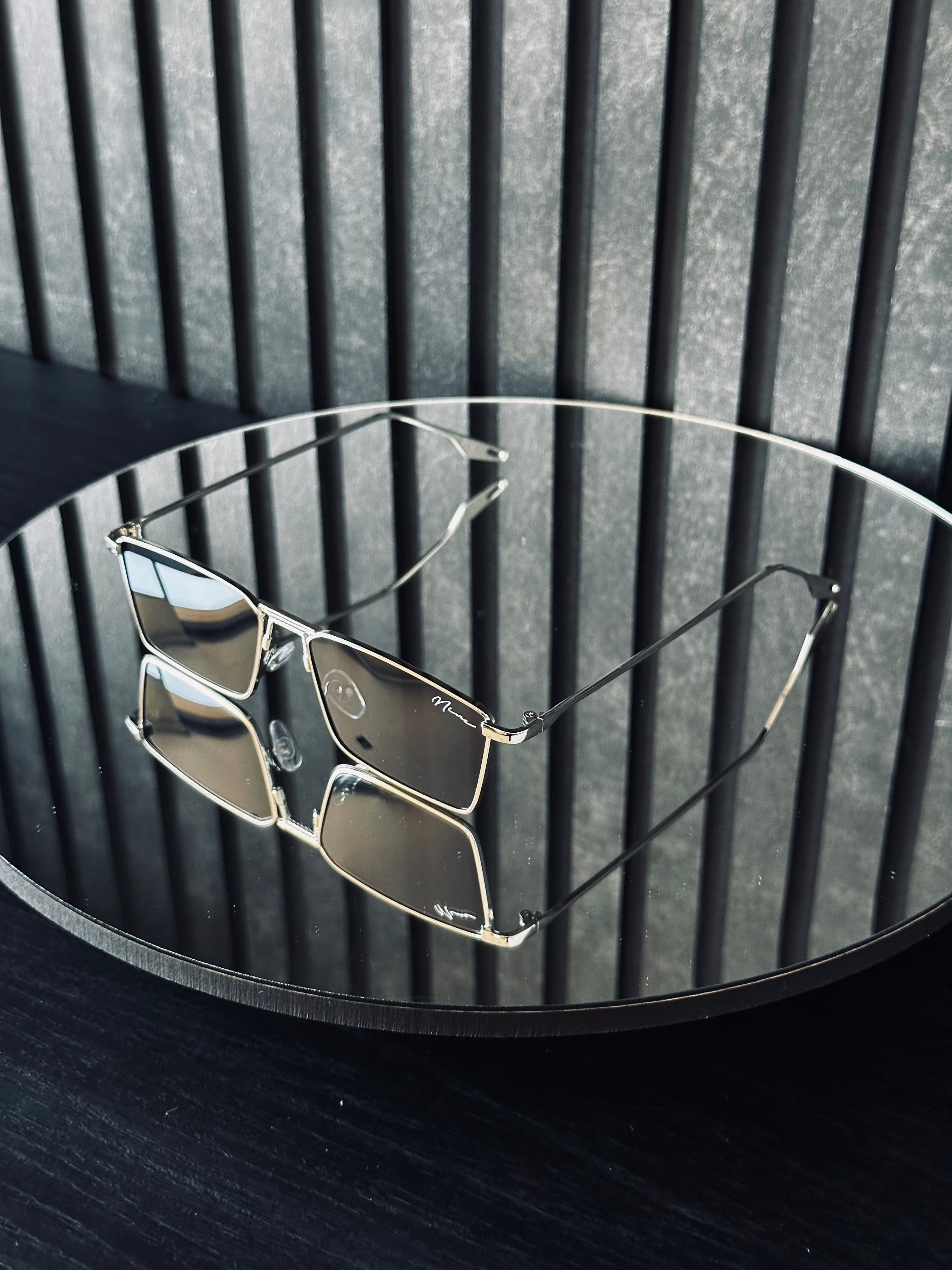 Óculos Nine Plate Silver